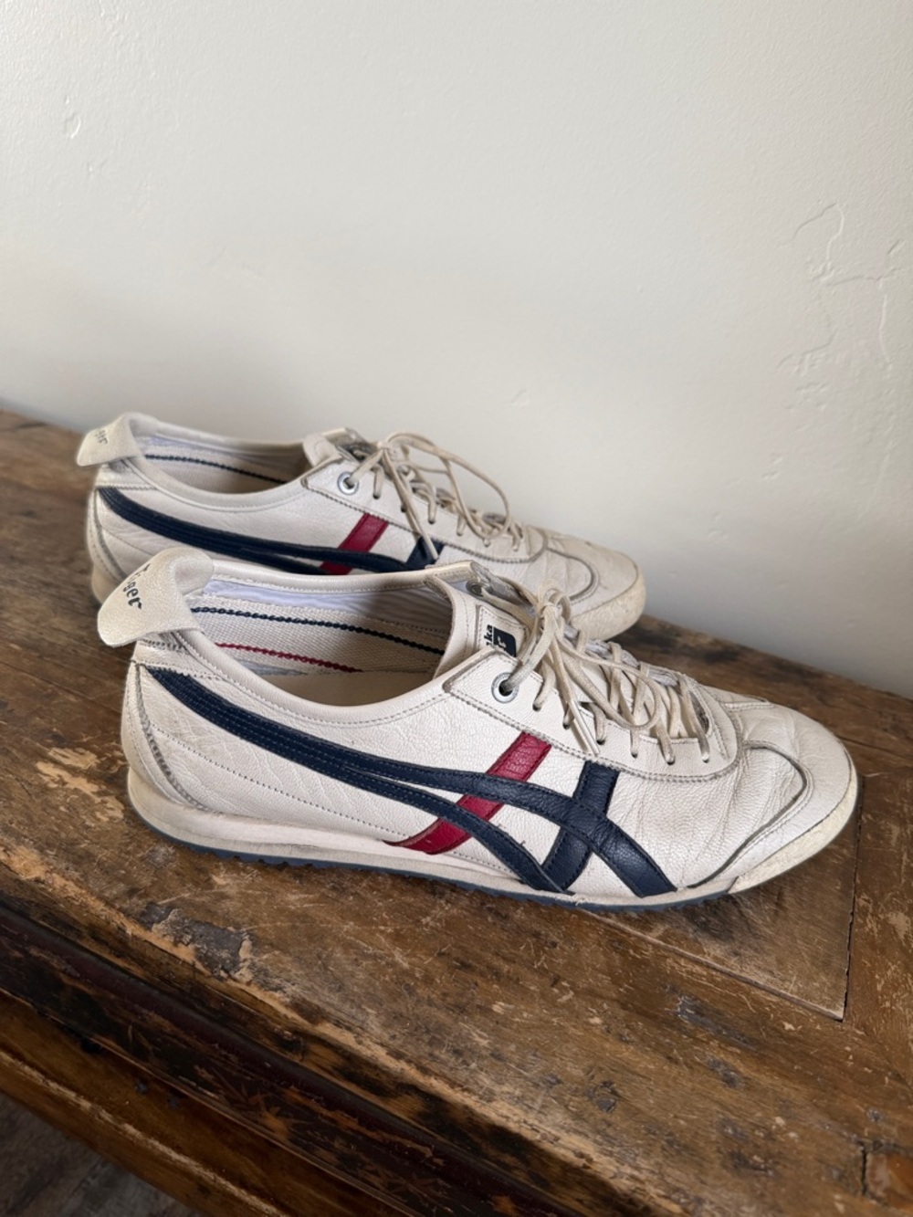 Onitsuka Tiger Mexico 66 SD in Cream and Peacoat Leather Size 7.5 in Men’s